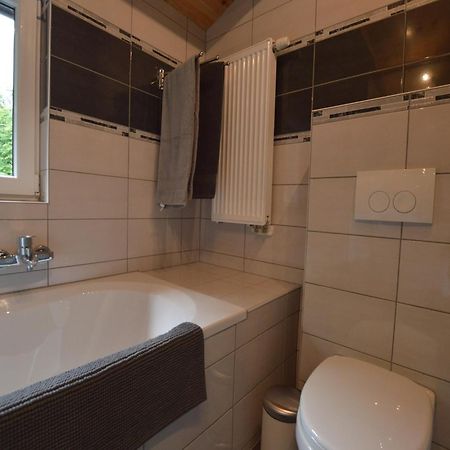 Chalet Near Ourthe River And The City Of Durbuy Vieuxville Exterior foto